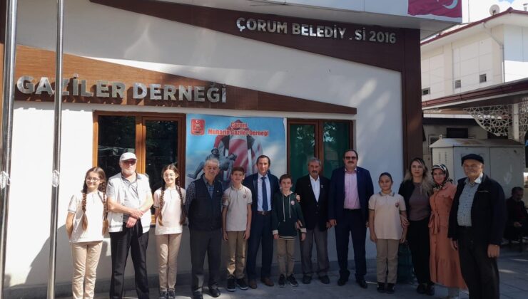 Ahmet Tevfik İleri Ortaokulundan Gazi ve Şehit Derneklerine Ziyaret