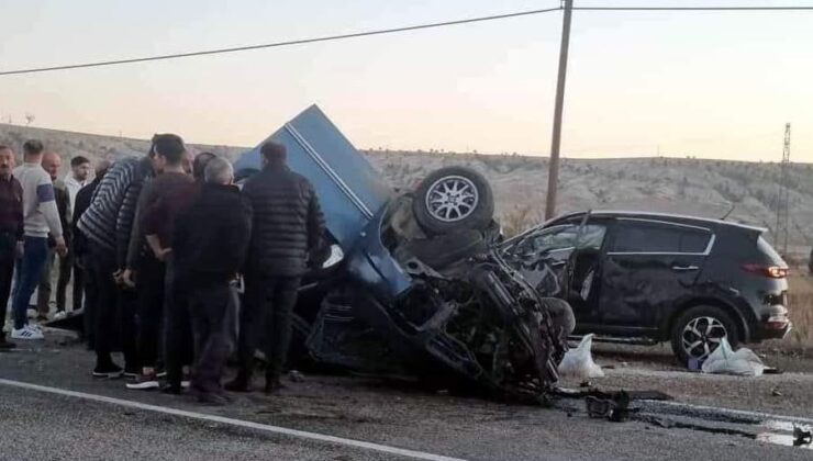 Ölenler Dere köylü.FECİ KAZADA İKİ KİŞİÖLDÜ, 2 KİŞİ DE YARALI